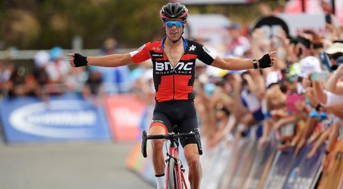V piatej etape Sagan zvesil nohy dva kilometre pred cieľom