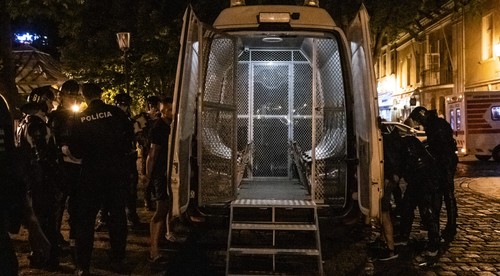 SFZ aj kluby odsúdili výtržnosti v Bratislave. V Ružomberku majú obavy