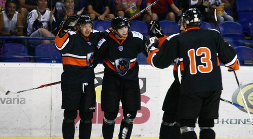 Káder HC Lev jasný, jedna päťka do Popradu