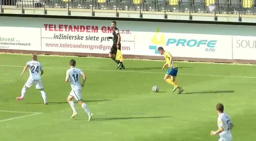 Pohronie sa slamky chytá, Červené Moravce