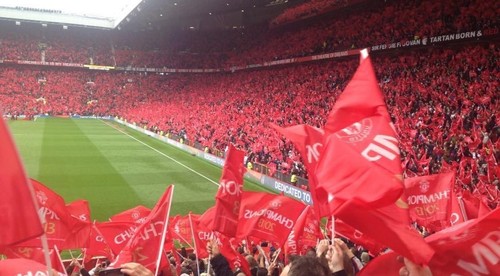 Katarský magnát aj anglická šľachta. O kúpu Manchestru United je veľký boj