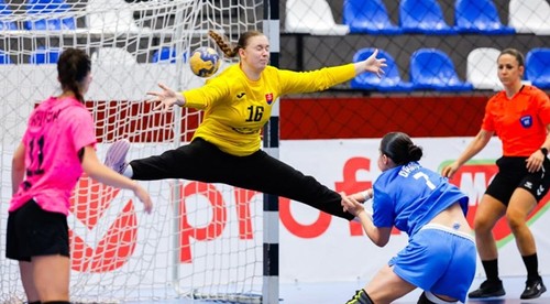 Hádzaná - MS U18: Slovensko - Slovinsko 23:24, zajtra treba zdolať Švajčiarsko o 10:40 na JOJ ŠPORT