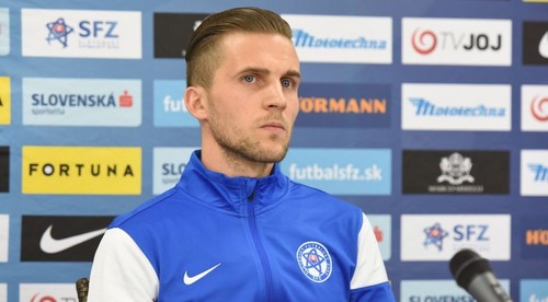 Uspieť proti Slovinsku a cestovať do Anglicka v dobrej nálade
