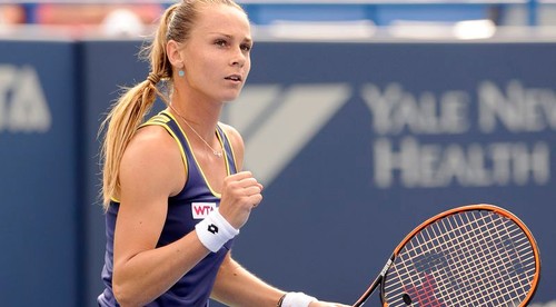 Rybáriková v Pekingu cez Bouchardovú do 2. kola proti Halepovej