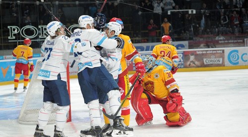 Nitra s domácim triumfom nad Trenčínom. Víťazstvo pečatil Slovák