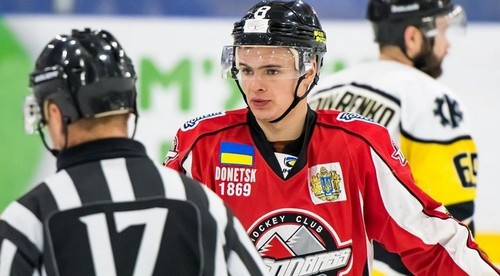 Štvrtinu klubov ukrajinskej hokejovej ligy vylúčili