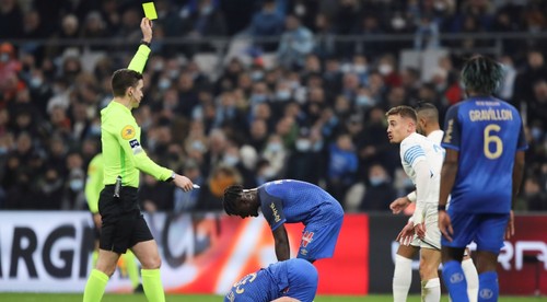 FIFA udelila hromadnú amnestiu pre kartami ohrozených Európanov