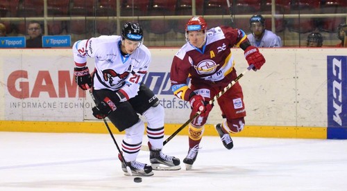 HC ‘05 iClinic Banská Bystrica - DUKLA Trenčín