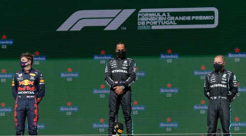 Zrodila sa nová rivalita? Hamilton, Verstappen a Bottas najčastejšie na pódiu