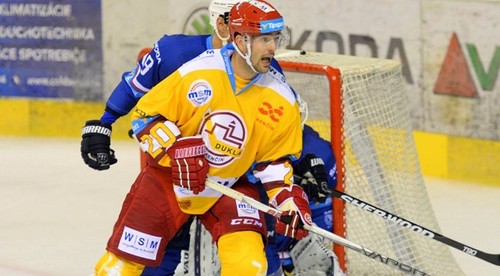 Pre Ölveckého sa sezóna predčasne skončila, Dukla podáva podnet na Versteega