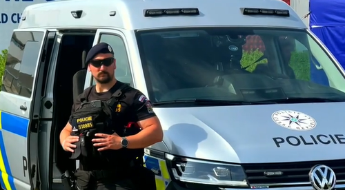 Dráma na MS: Muž sa pri štadióne prechádzal so zbraňou v ruke
