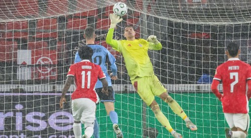 Slovan v hustom daždi podľahol favorizovanému AZ