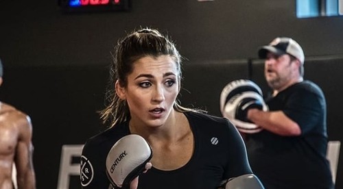 Nezvyčajný manželský pár: bojovali v jeden večer UFC