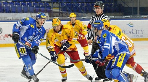 Dukla vyhrala v Poprade po samostatných nájazdoch !