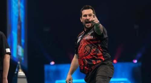 Clayton zvládol finálový deň a ovládol Premier League!