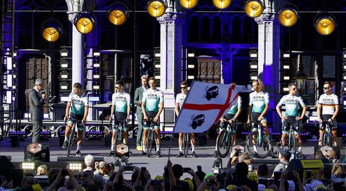 Brusel vítal účastníkov TdF. Najväčší aplauz pre Merckxa, Sagana a Van Aerta