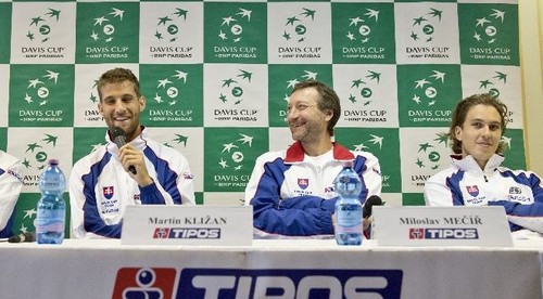 Kližan s Lackom sa na daviscupový týždeň prihlásili na turnaje