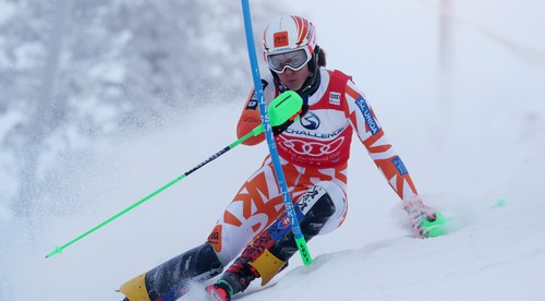 Vlhová v prvom slalome tretia, Shiffrinová prekonala Vonnovú