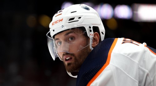 Synak, vyhadzujú ťa. Hráč Edmontonu sa dozvedel o konci veľmi nedôstojne