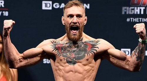 Má dosť opaskov? Conor McGregor príde o titul v ľahkej váhe