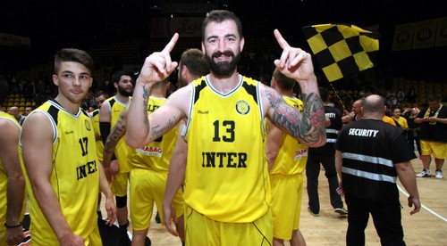 Líder sa dočkal prvého domáceho majstrovského titulu v 37-ich rokoch