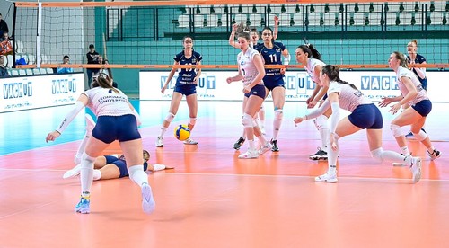 Ženské finále zatiaľ patrí hostkám. Tretí duel sa hrá v Bratislave