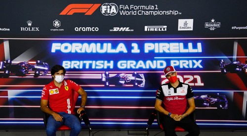 Mladý fanúšik zaskočil pretekárov F1 otázkou o jedle