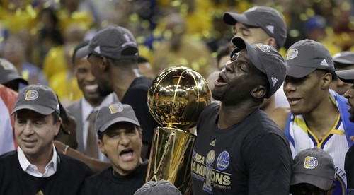 Golden State sú späť na tróne NBA! LeBronov Cleveland bez šance