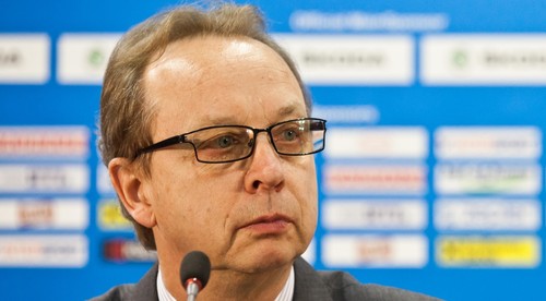 Hviezdny hokejový švédsky tréner mení šport