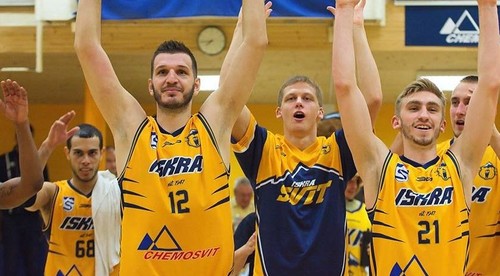 Svit sa dohodol na spolupráci s Američanom Waltonom