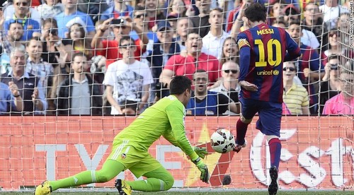 FC Barcelone neuznali vo Valencii  jasný gól. Šláger La Ligy bez víťaza