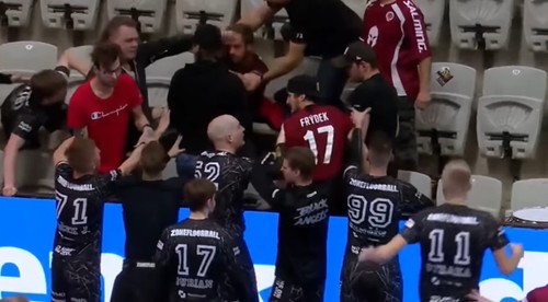 Florbalista bránil otca, bili sa hráči s fanúšikmi