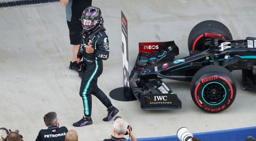 VC Ruska: Hamilton víťazom kvalifikácie. V prvom rade aj Verstappen