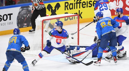Drámu rozhodli nájazdy, Slovensko prehralo s Kazachstanom prvý raz v histórii