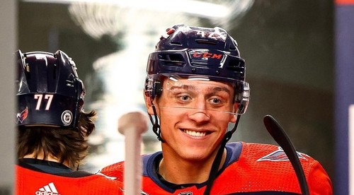 Víťazné góly Fehérváryho a Tatara v nočných zápasoch NHL
