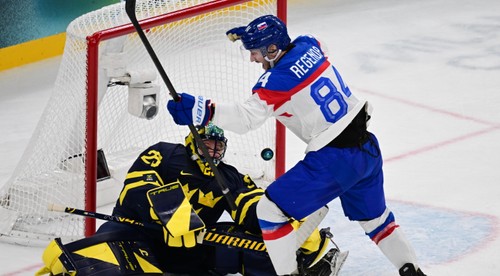Švédsko - Slovensko 5:3, Slováci sa radovali napriek prehre. Opäť vyhrali základnú skupinu na ZOH