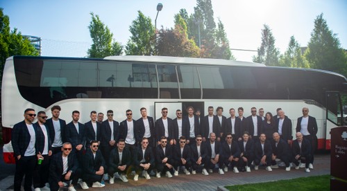 FOTO: Slovenskí hokejisti už odleteli do dejiska šampionátu v Rige