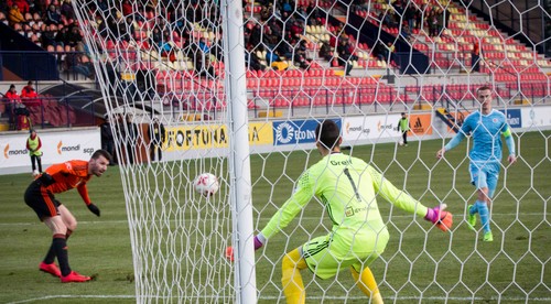 Belasá radosť pod Čebraťom. Slovan zvíťazil v Ružomberku gólom Oršulu