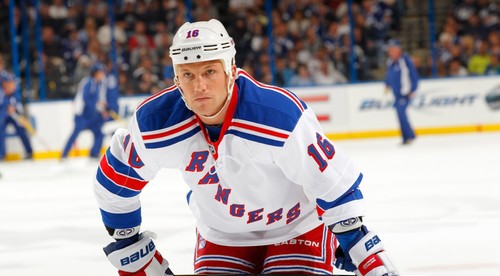 Avery bol dva dni v ECHL. Laraque aj Barnaby túžili po bitke s ním