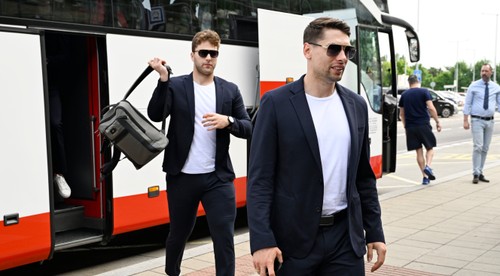 Slovenskí hokejisti dorazili do dejiska MS