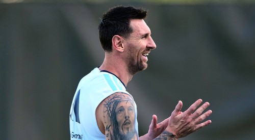 Štatistiky hráčov pred semifinále, Mbappé a Messi v súboji o zlatú kopačku