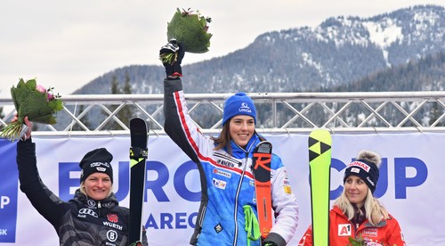Po prvom kole neviedla. Aj tak Vlhová potešila víťazstvom slovenských fanúšikov v Jasnej