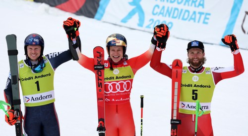 Odermatt vyhral obrovský slalom a prekonal rekord Maiera