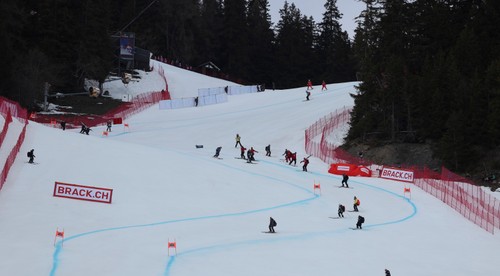 Zjazd žien v Crans Montane v nedeľu namiesto super G