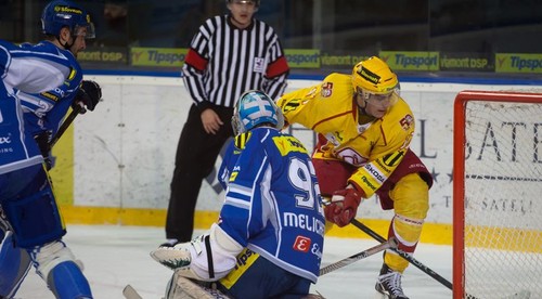 Nešťastná prehra po nájazdoch, stav série 1:1