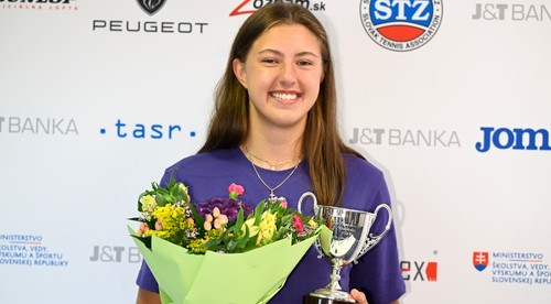 Wimbledonská šampiónka Jamrichová je doma. Rozdávala úsmevy