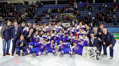 Feneš po úspešných MS U18: „Vynikajúca reklama pre slovenský hokej, je to úžasná partia mladých ľudí"