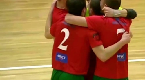 Milujete futsal?! Tak hor sa sem na gól brankára z ríše sci-fi!