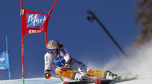 Petre Vlhovej to žiaľ nevyšlo, kráľovnou lyžiarskej sezóny je Shiffrinová