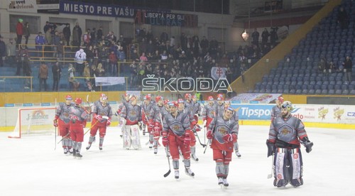 Dražba „rytierskych“ dresov začala